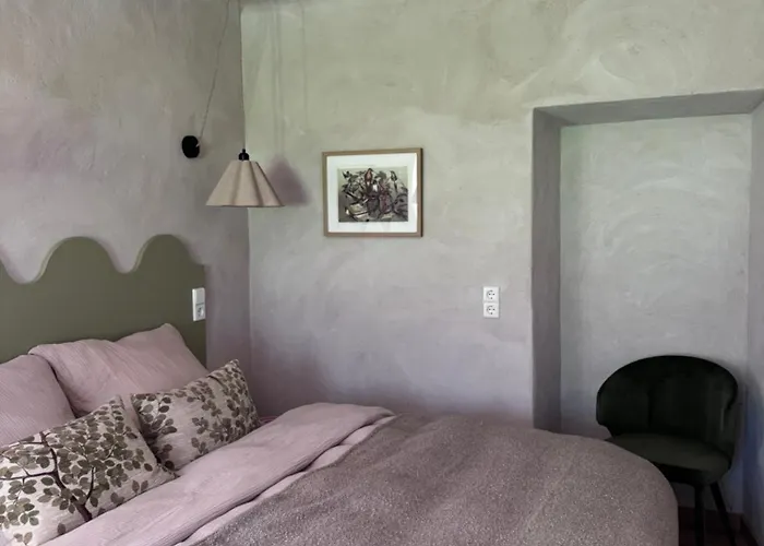 Larogys Hideaway Апартаменты